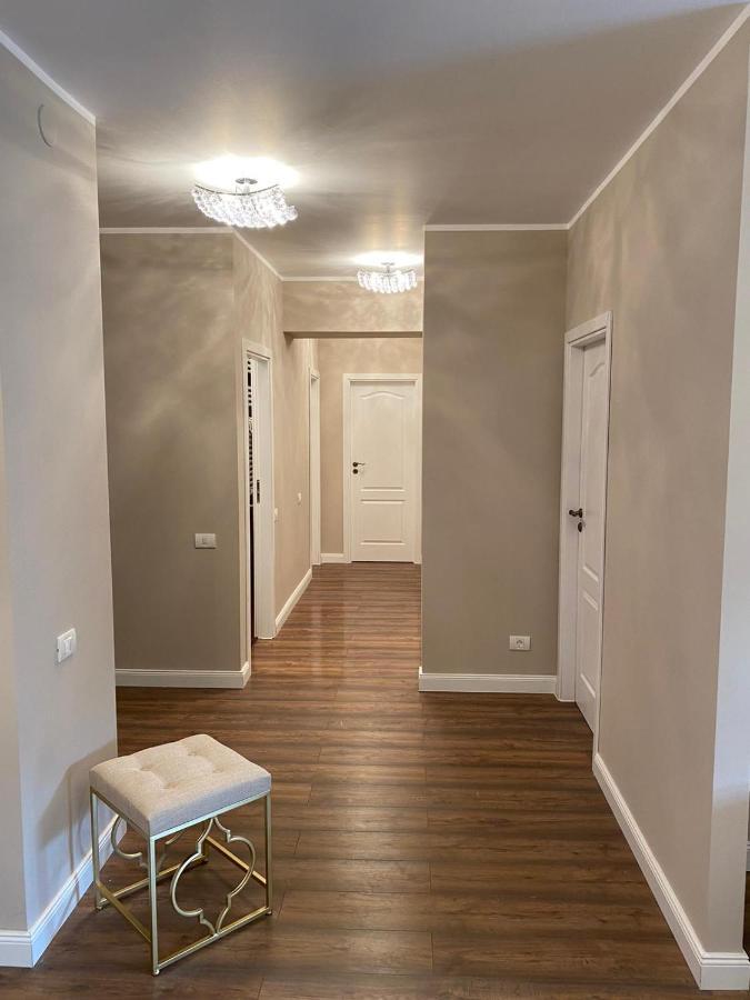 Apartmentsbnb828 Brasov Bagian luar foto