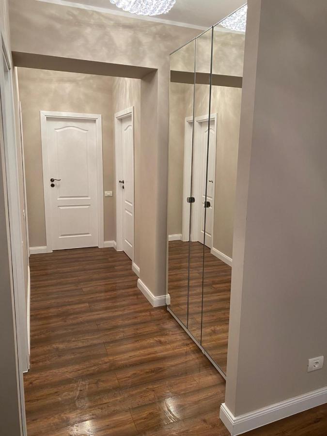 Apartmentsbnb828 Brasov Bagian luar foto
