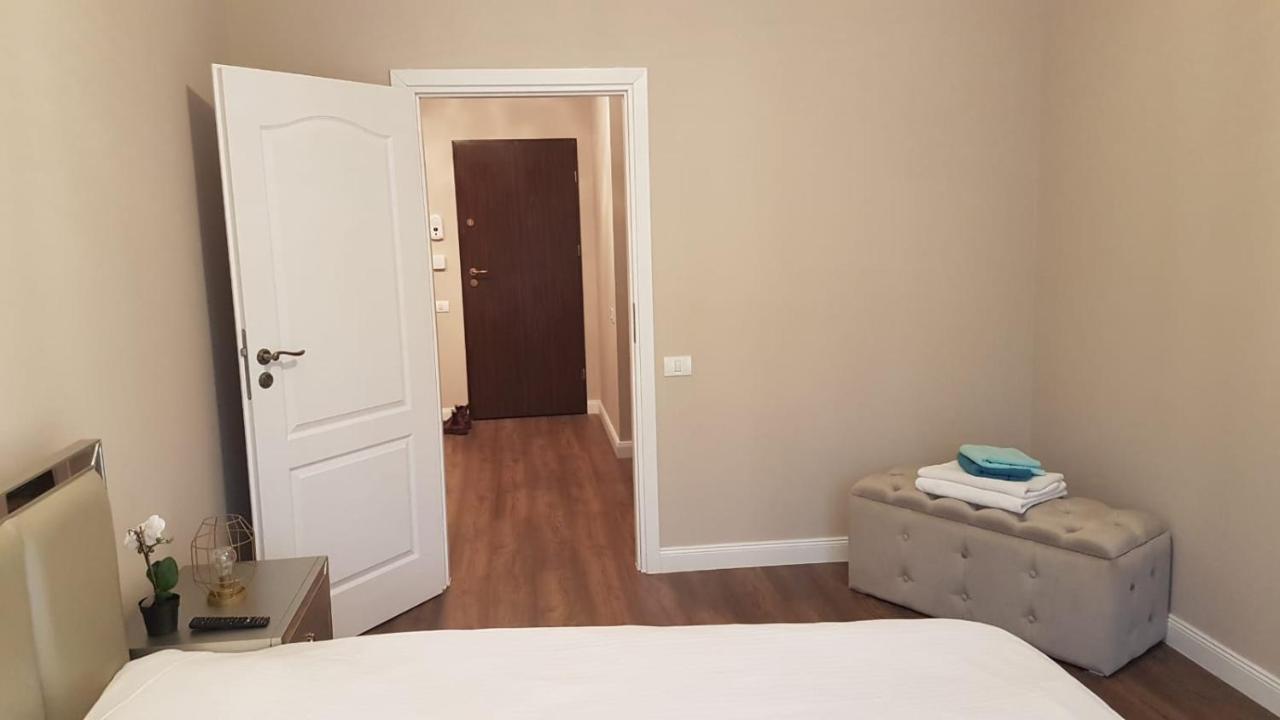 Apartmentsbnb828 Brasov Bagian luar foto
