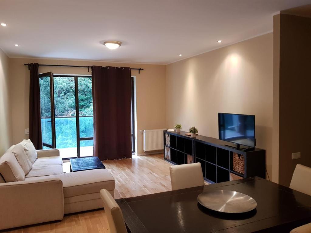 Apartmentsbnb828 Brasov Bagian luar foto